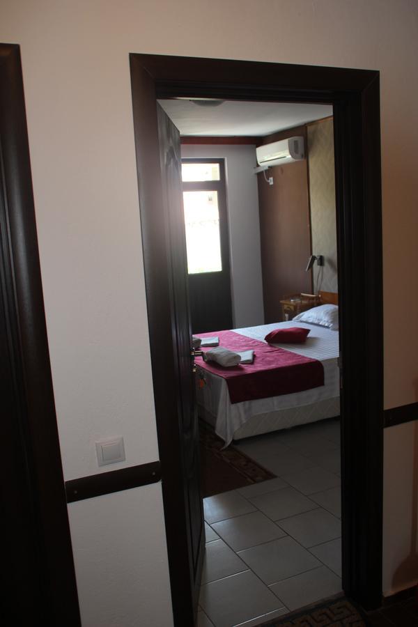 Yankov'S House Hotel Sozopol Exterior foto